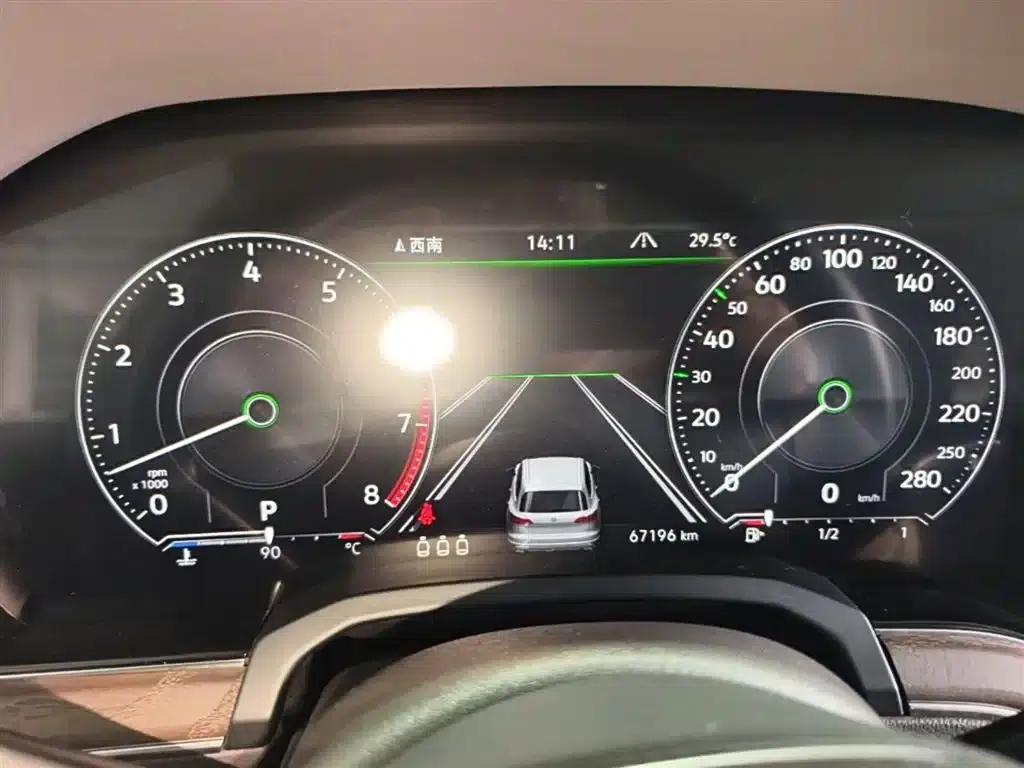 2021 Volkswagen Touareg 3.0TSI R-Line, Obsidian Black Sport Package — миниатюра 12