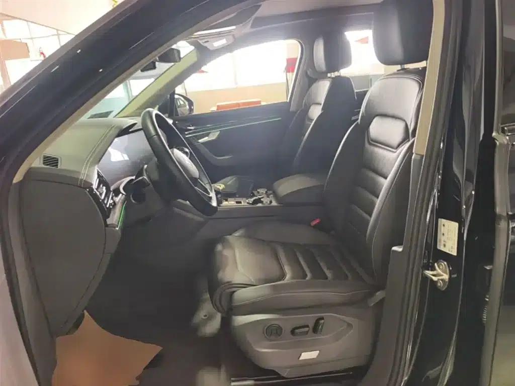 2021 Volkswagen Touareg 3.0TSI R-Line, Obsidian Black Sport Package — миниатюра 15