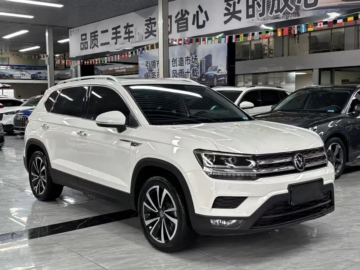 Tharu 2022 280TSI 2WD Luxury Edition — миниатюра 3