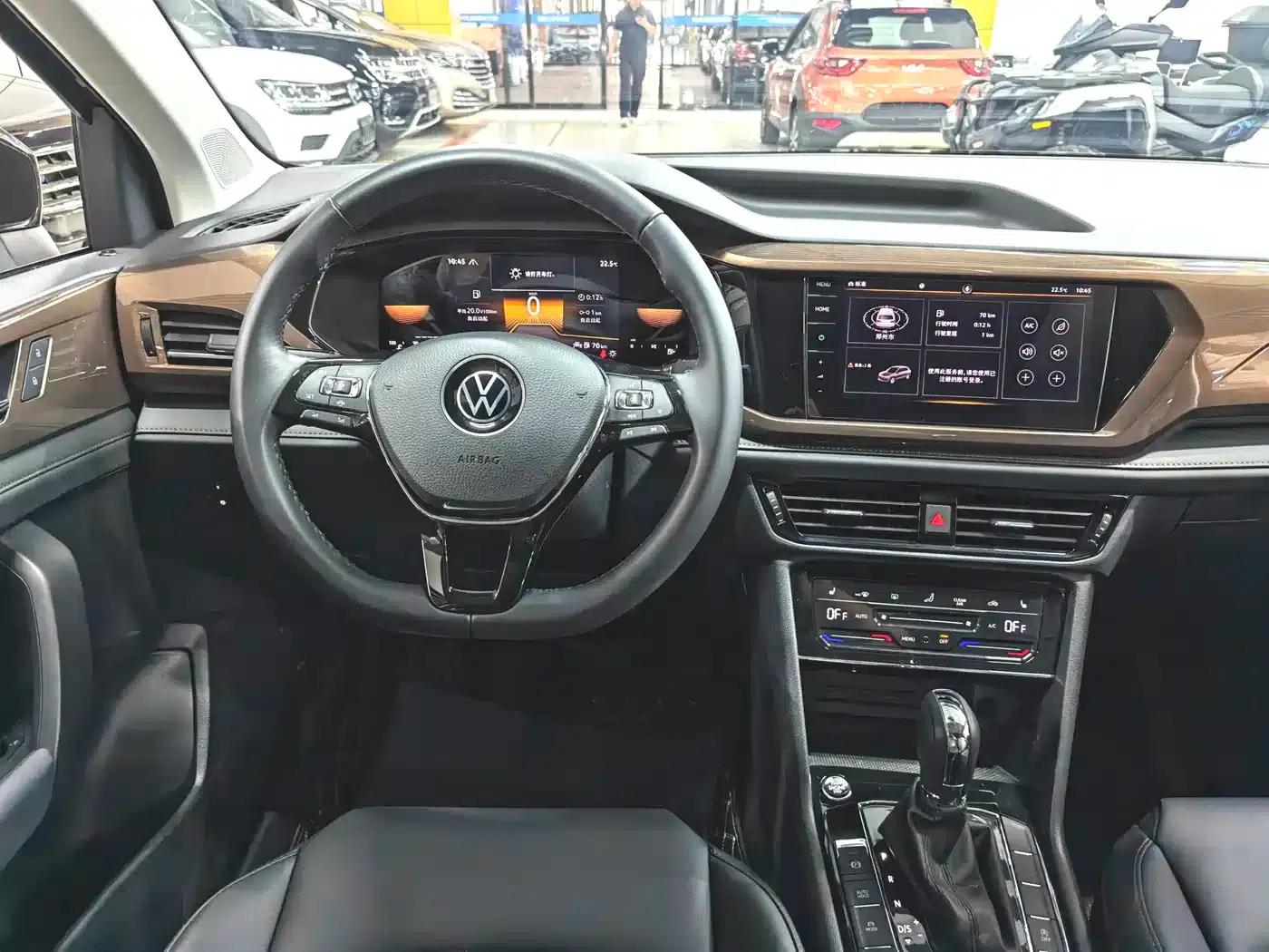 Tharu 2022 280TSI 2WD Luxury Edition — миниатюра 12