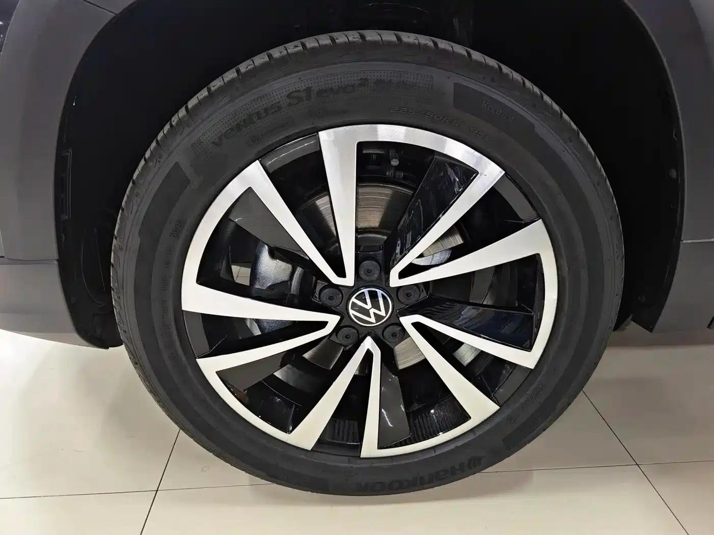 Tharu 2022 280TSI 2WD Luxury Edition — миниатюра 19