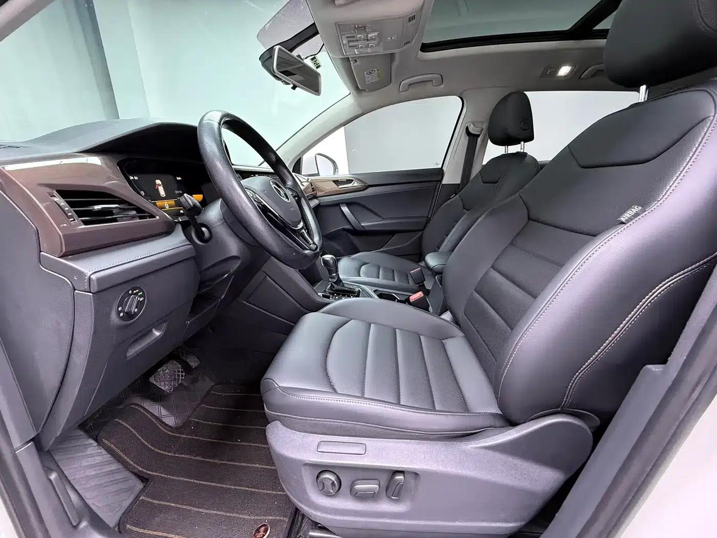 Tharu 2022 280TSI 2WD Luxury Edition — миниатюра 6