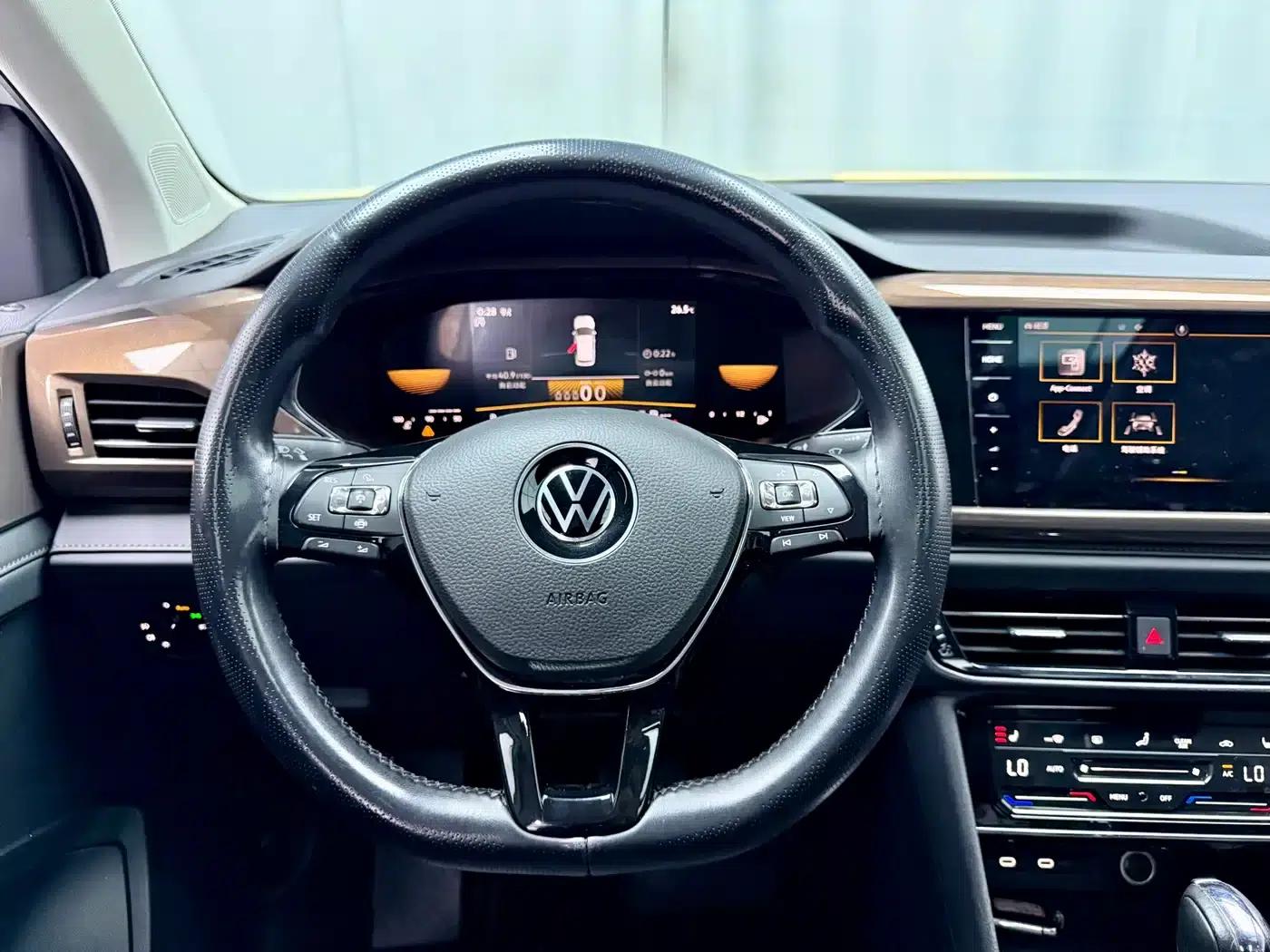 Tharu 2022 280TSI 2WD Luxury Edition — миниатюра 7