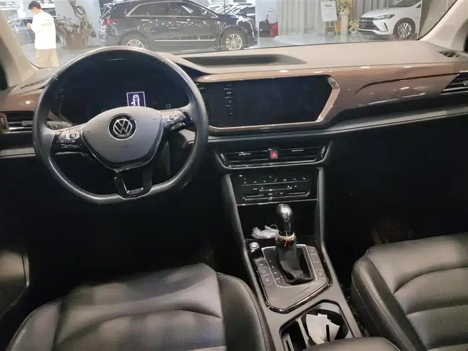 Tharu 2021 280TSI 2WD Luxury Edition PLUS — миниатюра 12