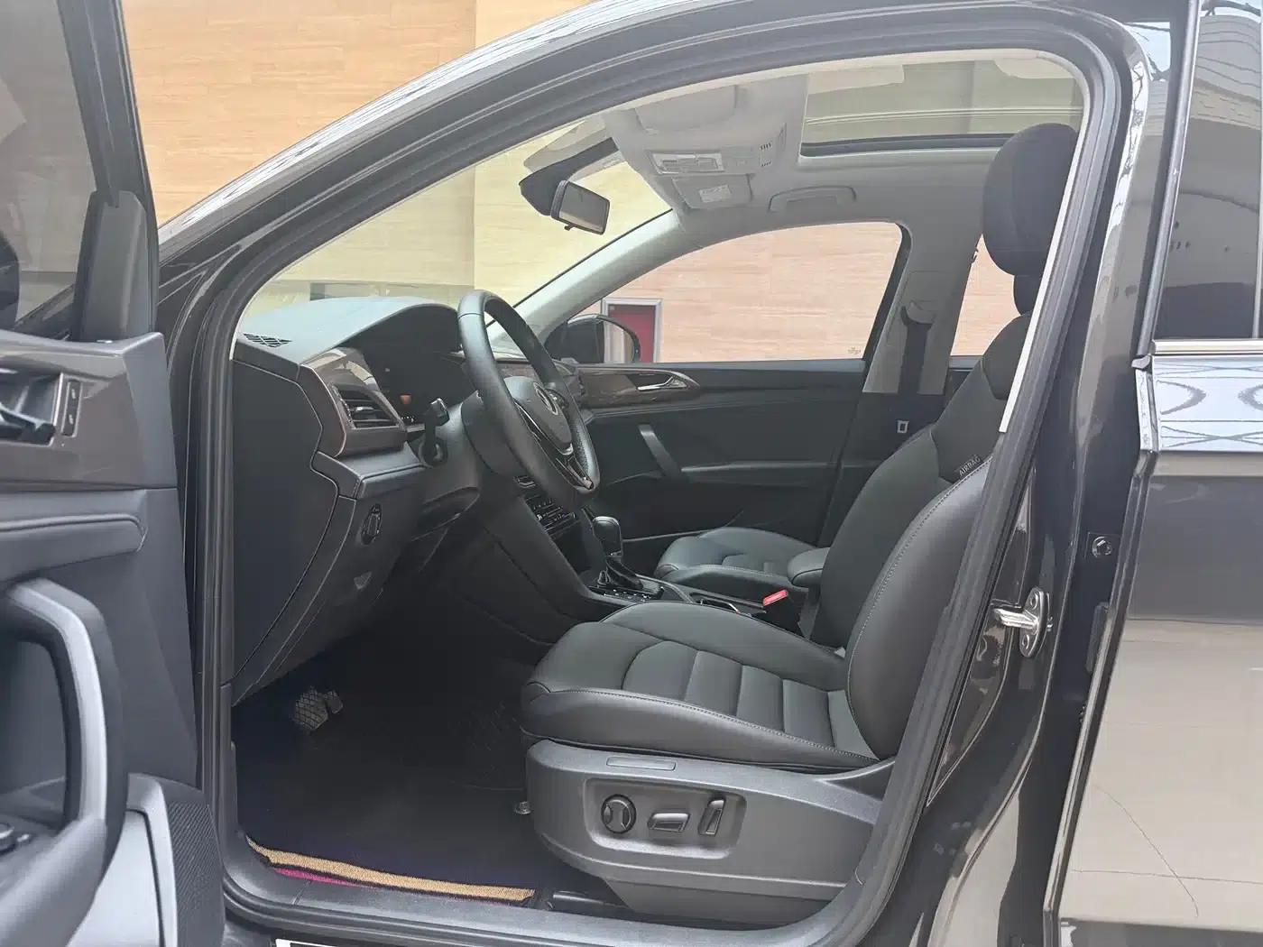 Tharu 2022 280TSI 2WD Luxury Edition — миниатюра 7