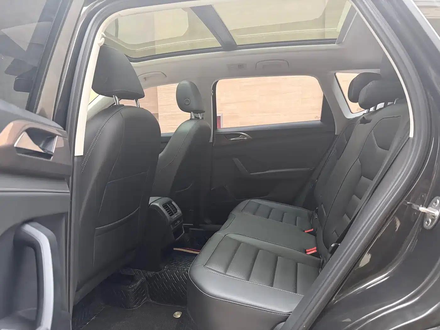 Tharu 2022 280TSI 2WD Luxury Edition — миниатюра 8