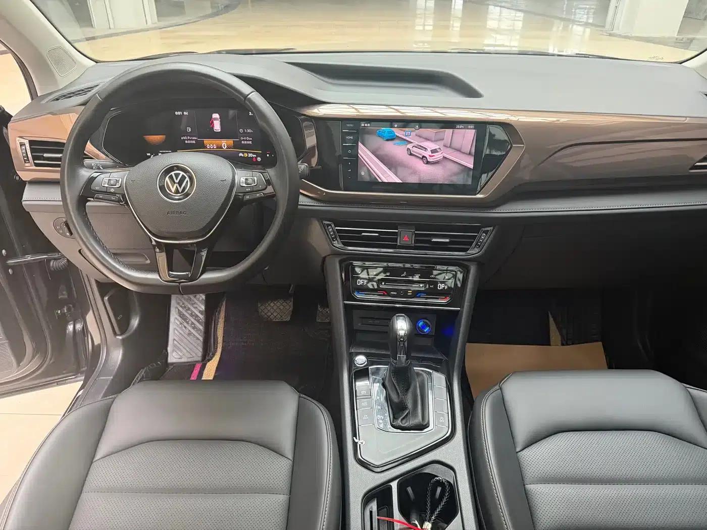 Tharu 2022 280TSI 2WD Luxury Edition — миниатюра 9
