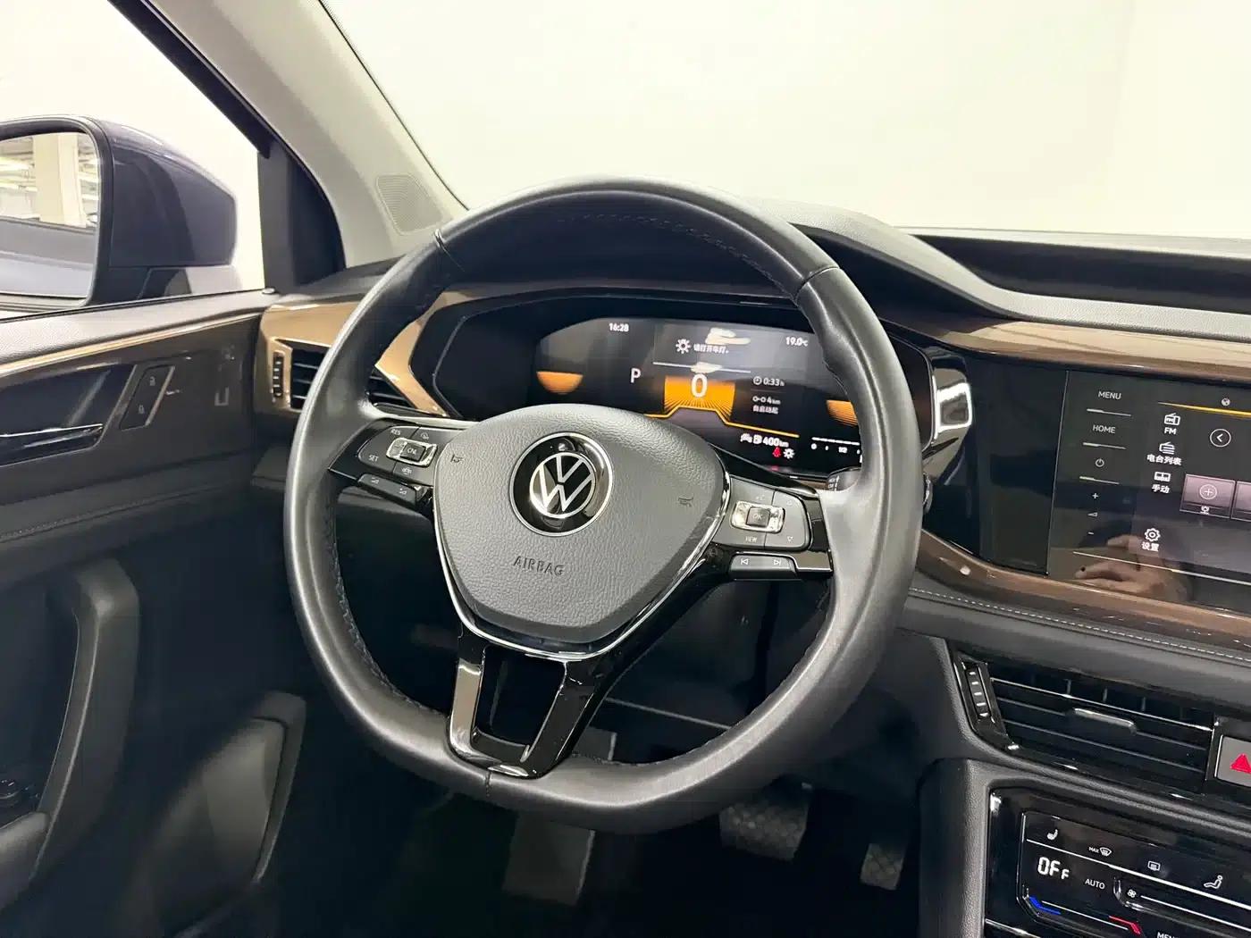 Tharu 2022 280TSI 2WD Luxury Edition — миниатюра 12