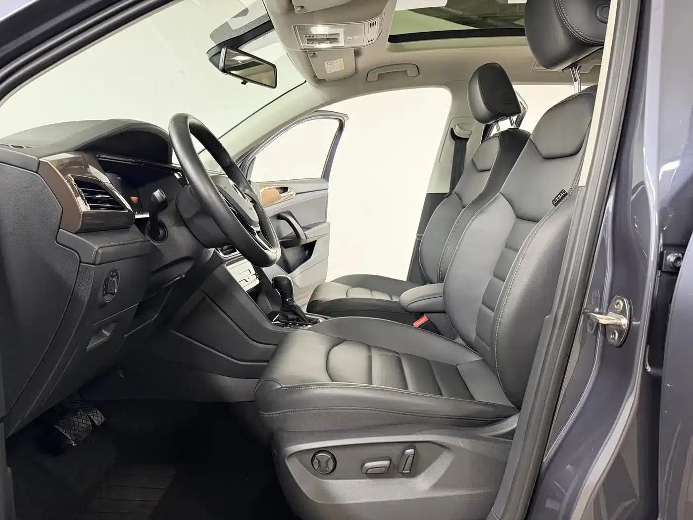 Tharu 2022 280TSI 2WD Luxury Edition — миниатюра 7