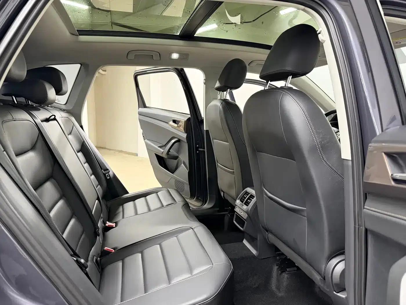 Tharu 2022 280TSI 2WD Luxury Edition — миниатюра 9