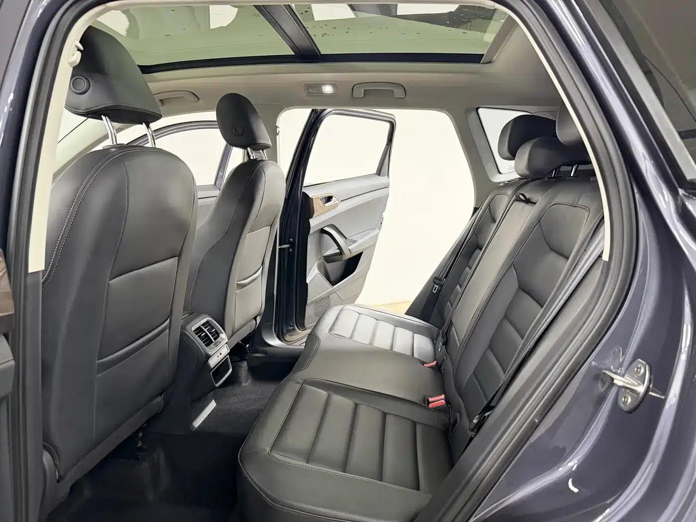 Tharu 2022 280TSI 2WD Luxury Edition — миниатюра 10