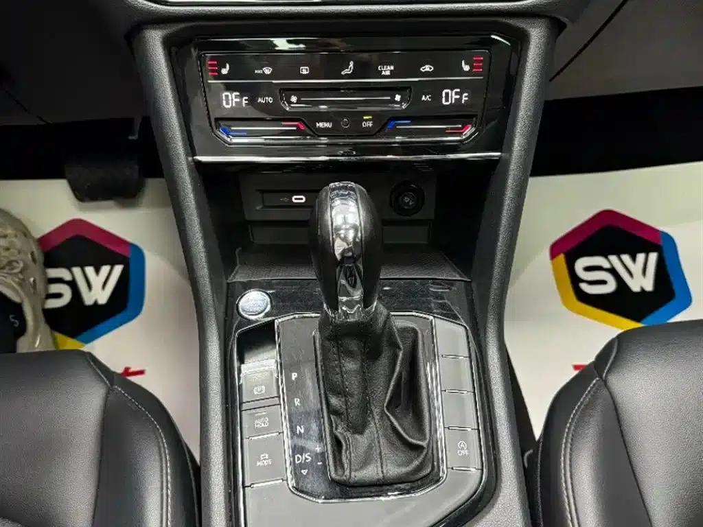 Tharu 2022 280TSI 2WD Luxury Edition — миниатюра 13
