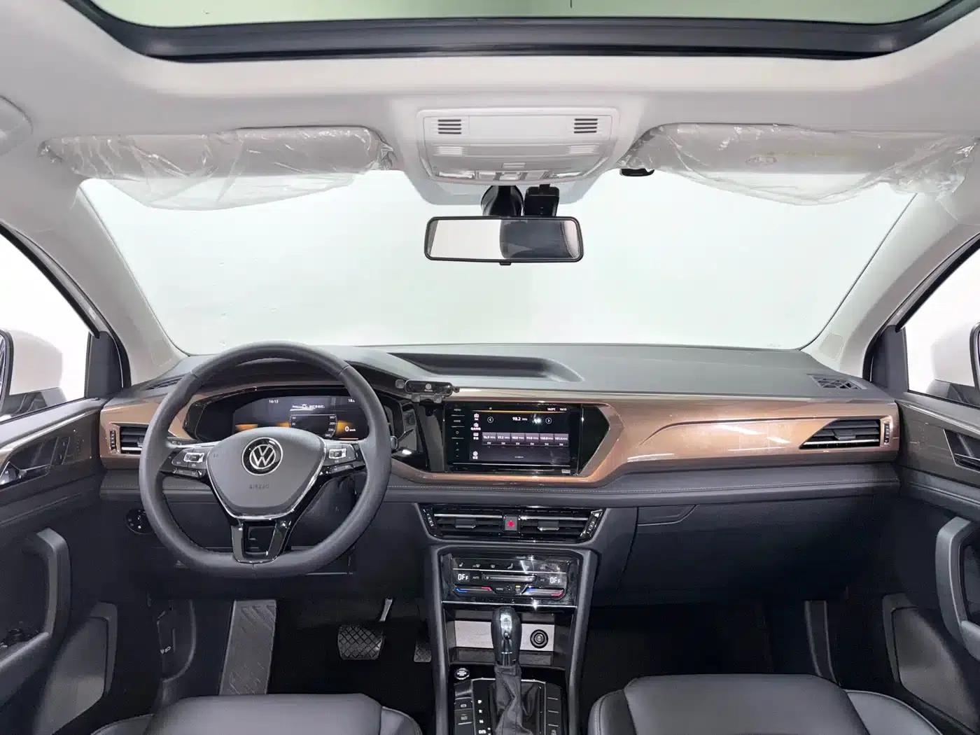 Tharu 2022 280TSI 2WD Luxury Edition — миниатюра 11