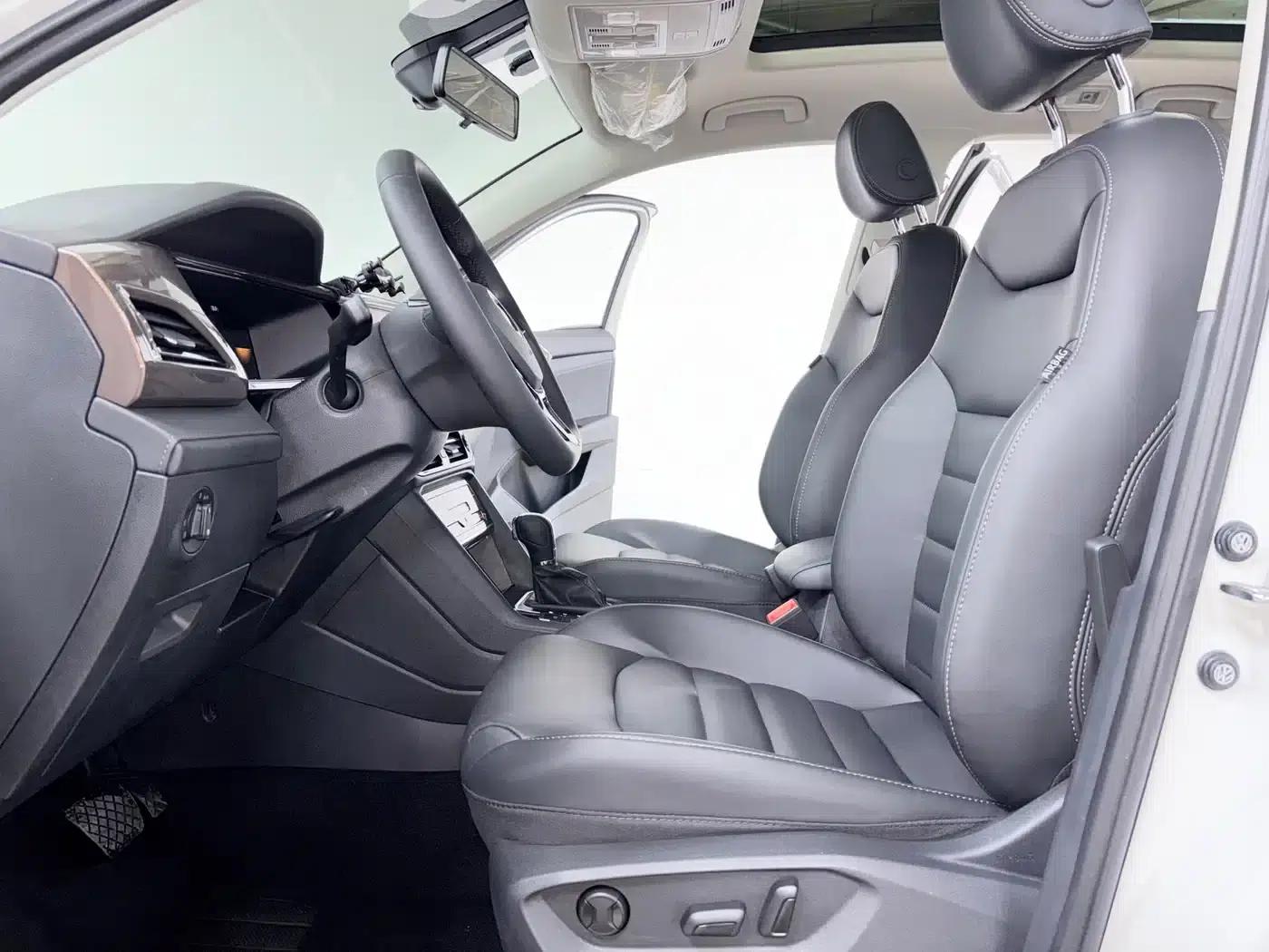Tharu 2022 280TSI 2WD Luxury Edition — миниатюра 7