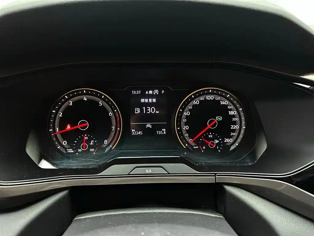 Tharu 2021 280TSI 2WD Luxury Edition PLUS — миниатюра 12