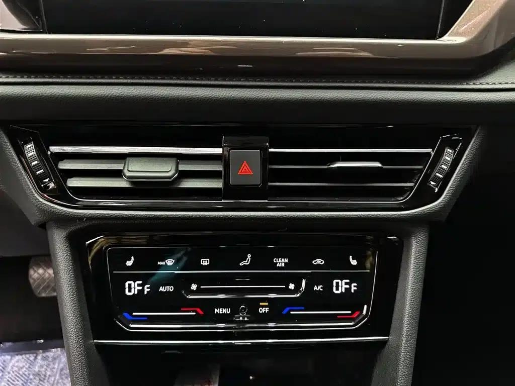 Tharu 2021 280TSI 2WD Luxury Edition PLUS — миниатюра 15