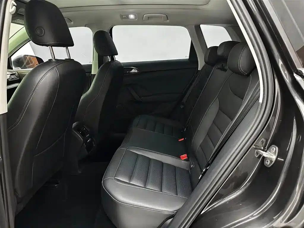 Tharu 2021 280TSI 2WD Luxury Edition PLUS — миниатюра 21