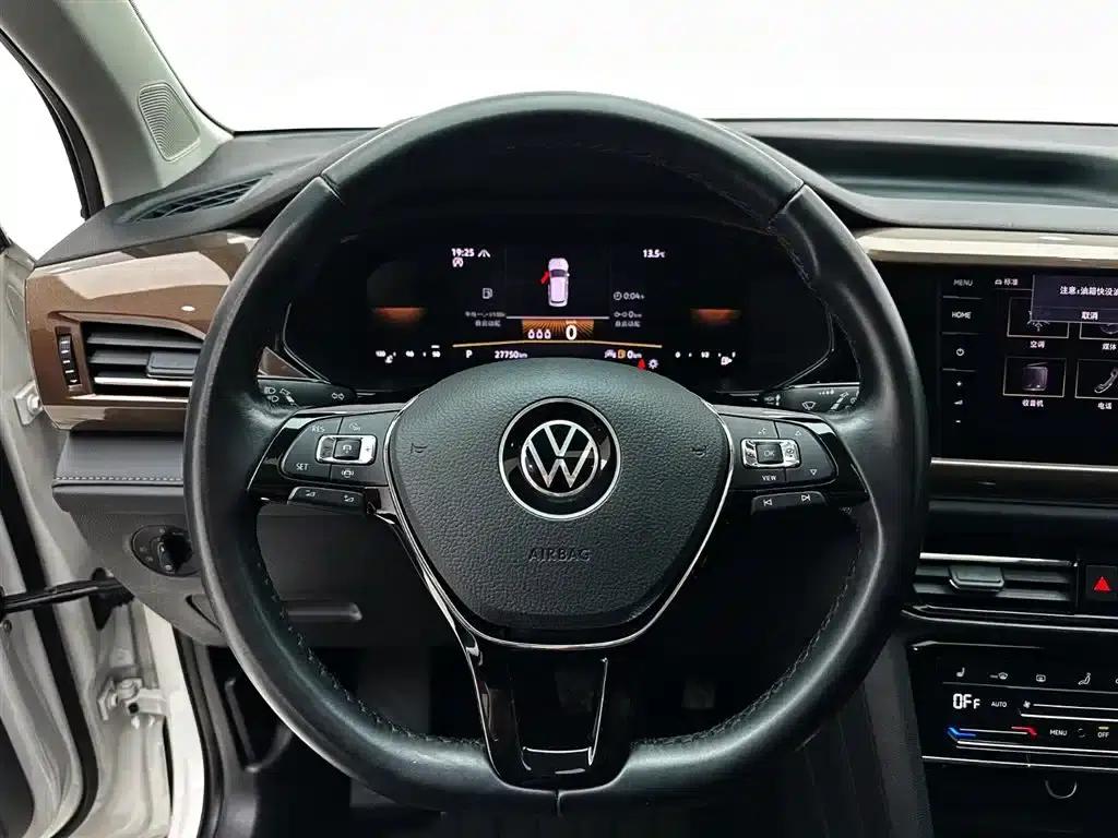 Tharu 2022 280TSI 2WD Luxury Edition — миниатюра 11
