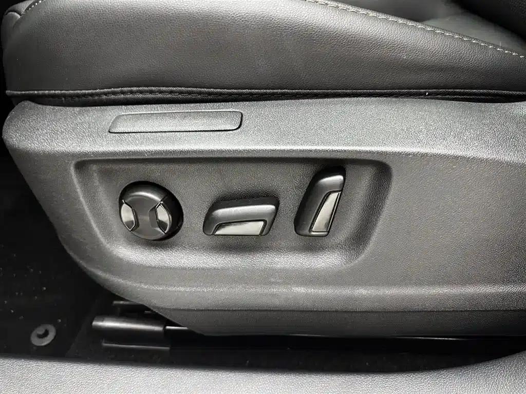 Tharu 2022 280TSI 2WD Luxury Edition — миниатюра 17