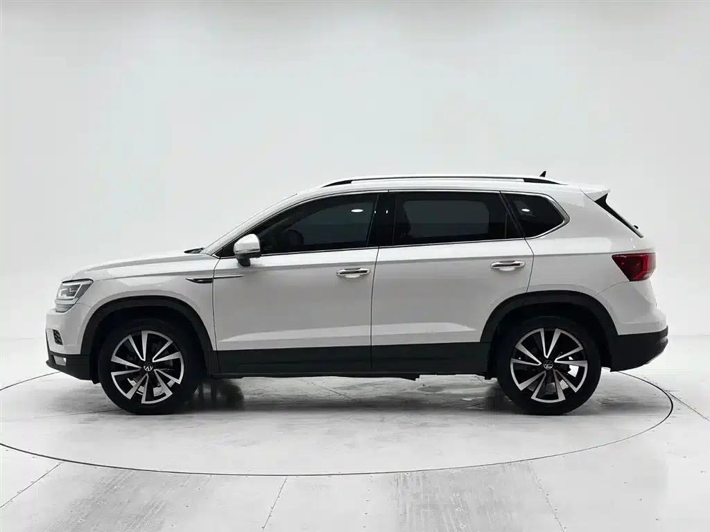 Tharu 2022 280TSI 2WD Luxury Edition — миниатюра 7