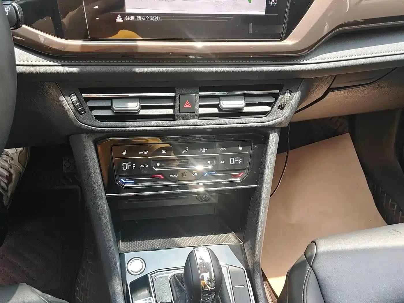 Tharu 2022 280TSI 2WD Luxury Edition — миниатюра 11