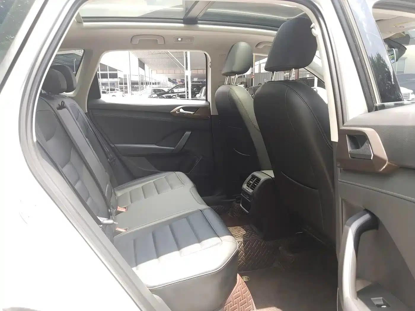 Tharu 2022 280TSI 2WD Luxury Edition — миниатюра 17