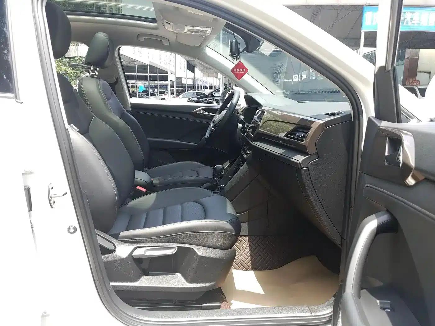 Tharu 2022 280TSI 2WD Luxury Edition — миниатюра 19