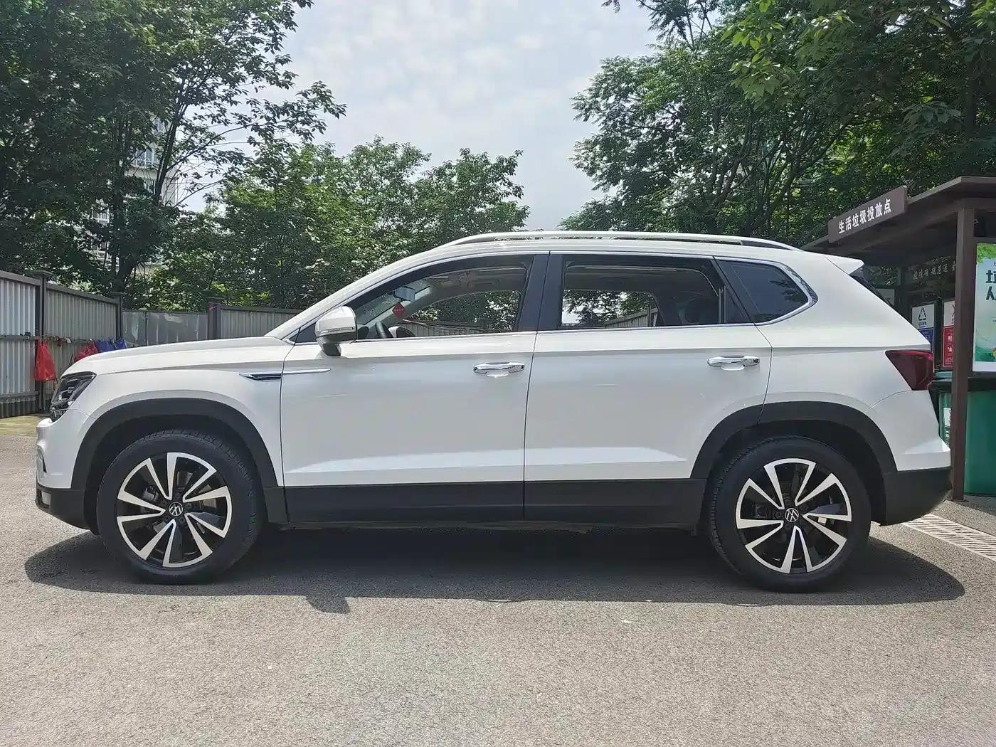 Tharu 2022 280TSI 2WD Luxury Edition — миниатюра 4