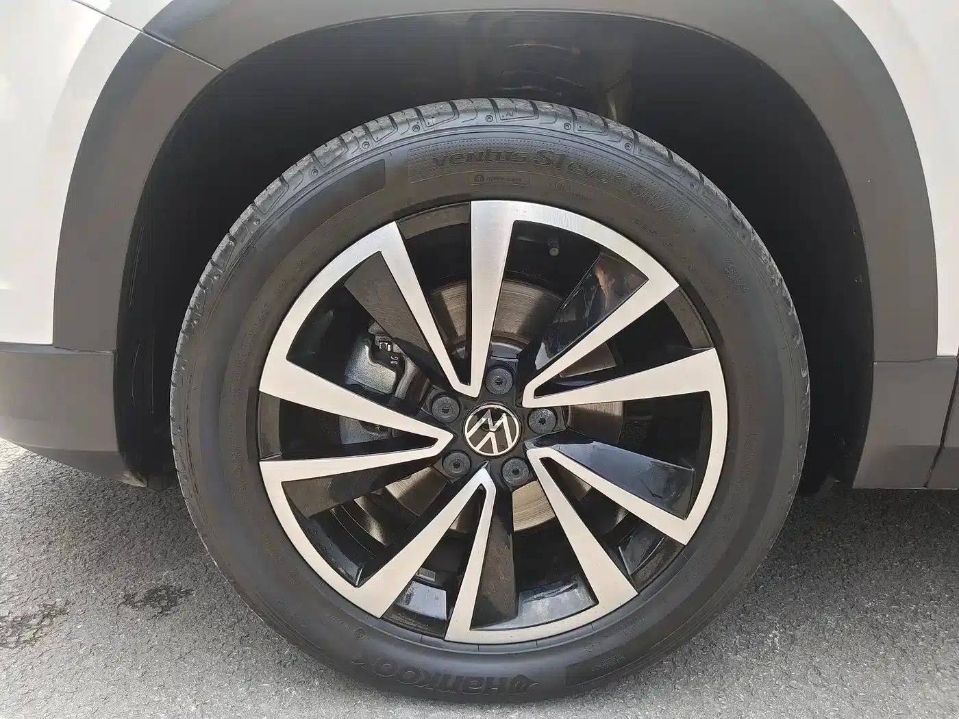 Tharu 2022 280TSI 2WD Luxury Edition — миниатюра 5