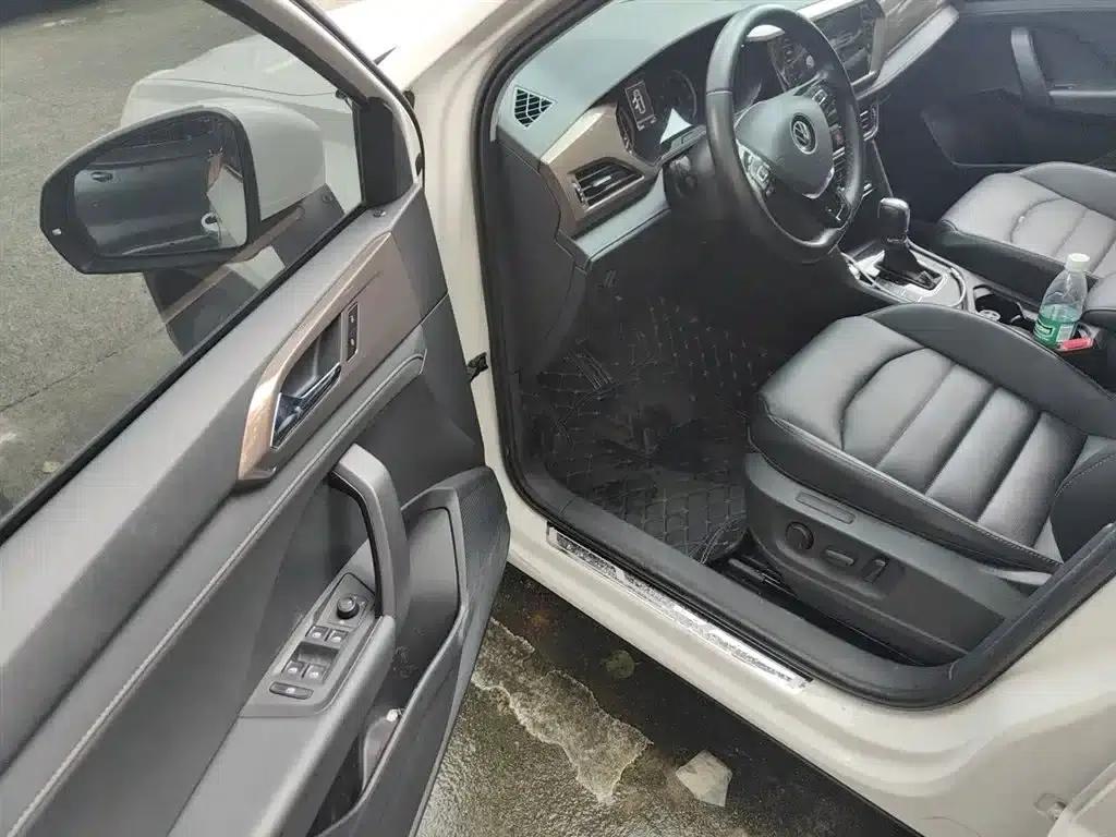 Tharu 2021 280TSI 2WD Luxury Edition PLUS — миниатюра 13