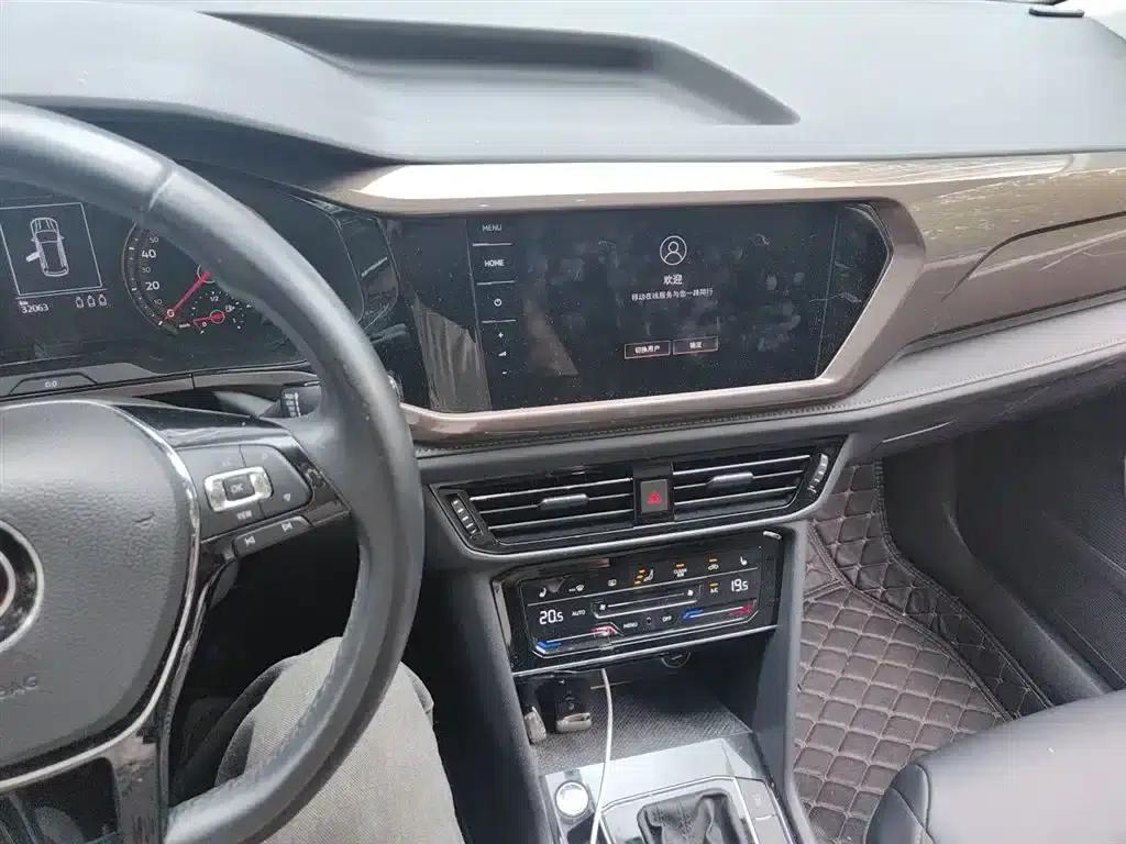 Tharu 2021 280TSI 2WD Luxury Edition PLUS — миниатюра 10