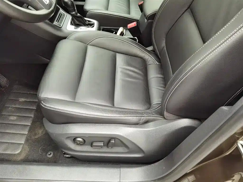 2016 Volkswagen Tiguan 300TSI Automatic 2WD Comfort Edition — миниатюра 20
