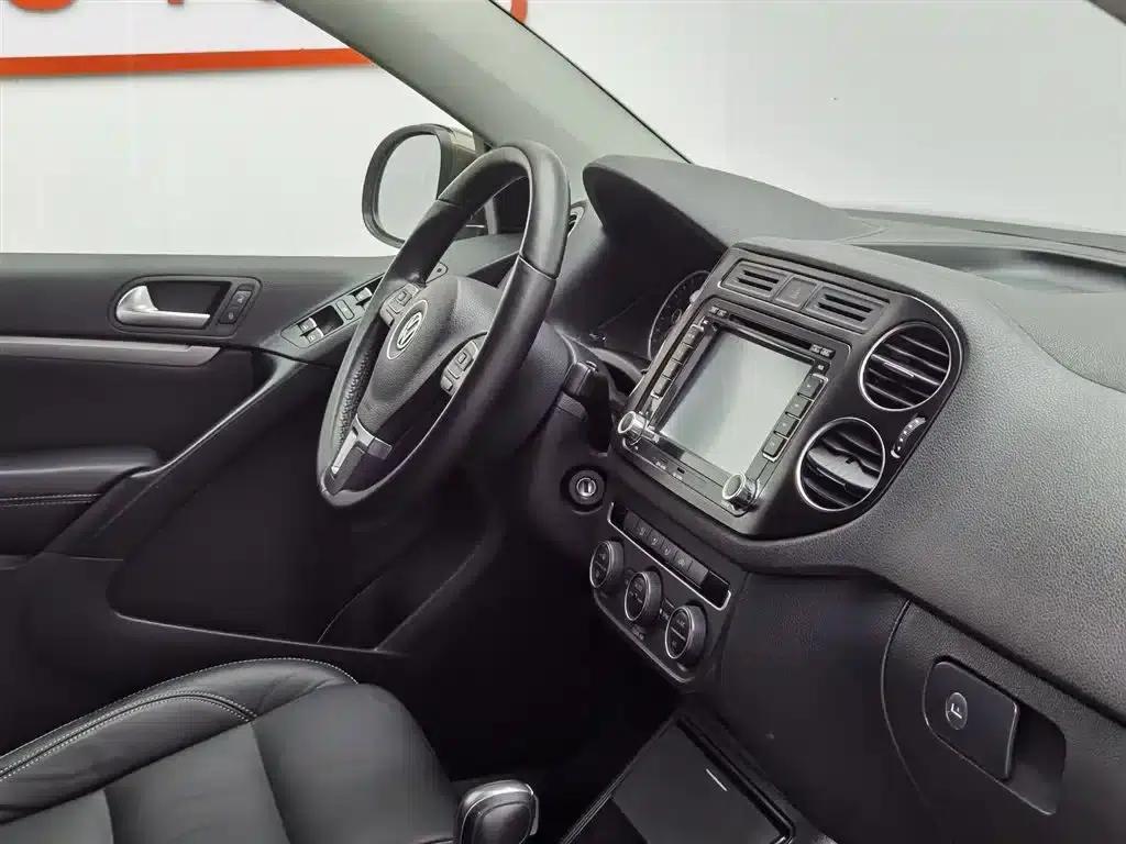 2016 Volkswagen Tiguan 300TSI Automatic 2WD Comfort Edition — миниатюра 22