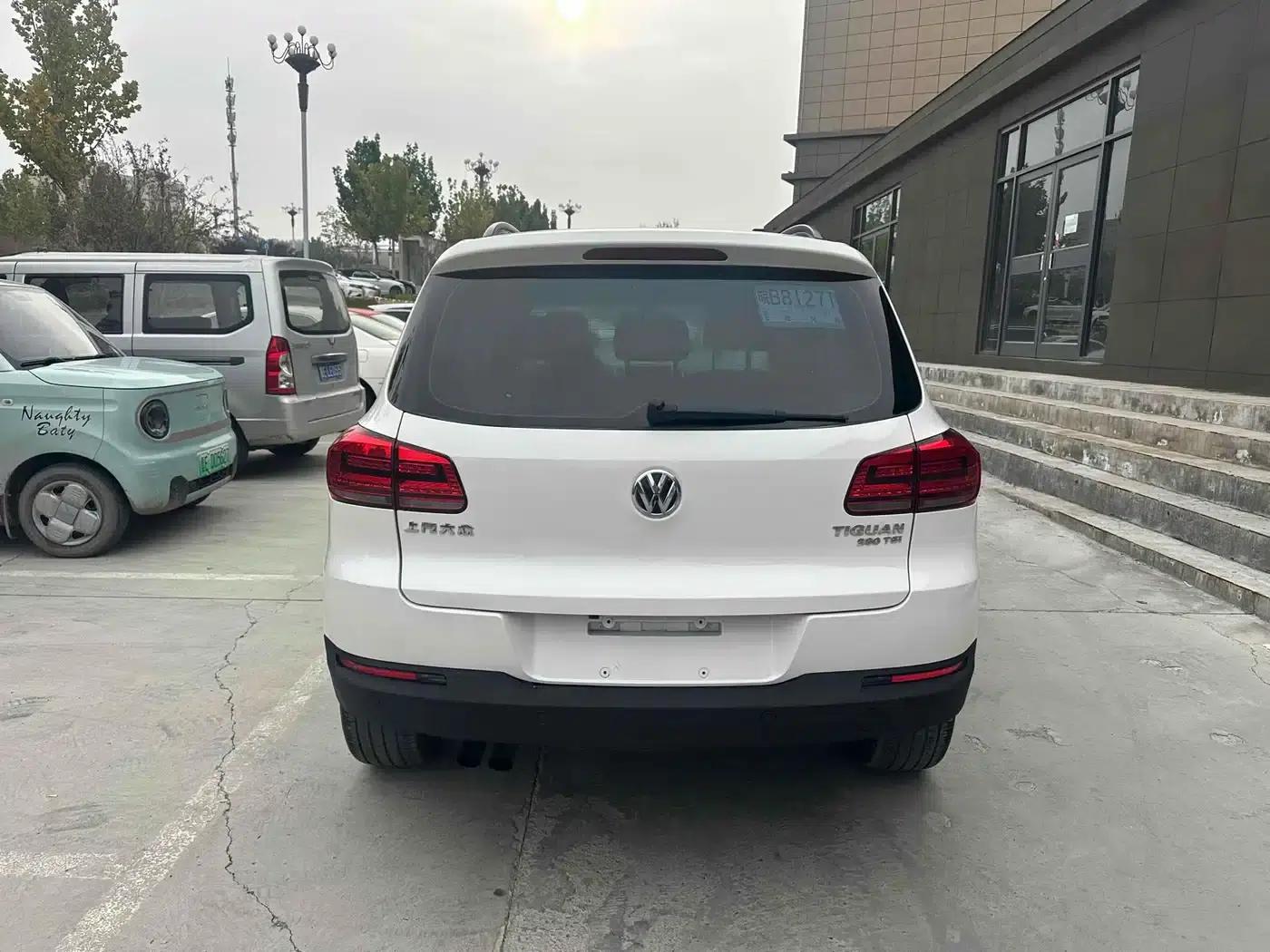 Tiguan 2016 280TSI Automatic 2WD Silk Road Comfort Edition — миниатюра 8