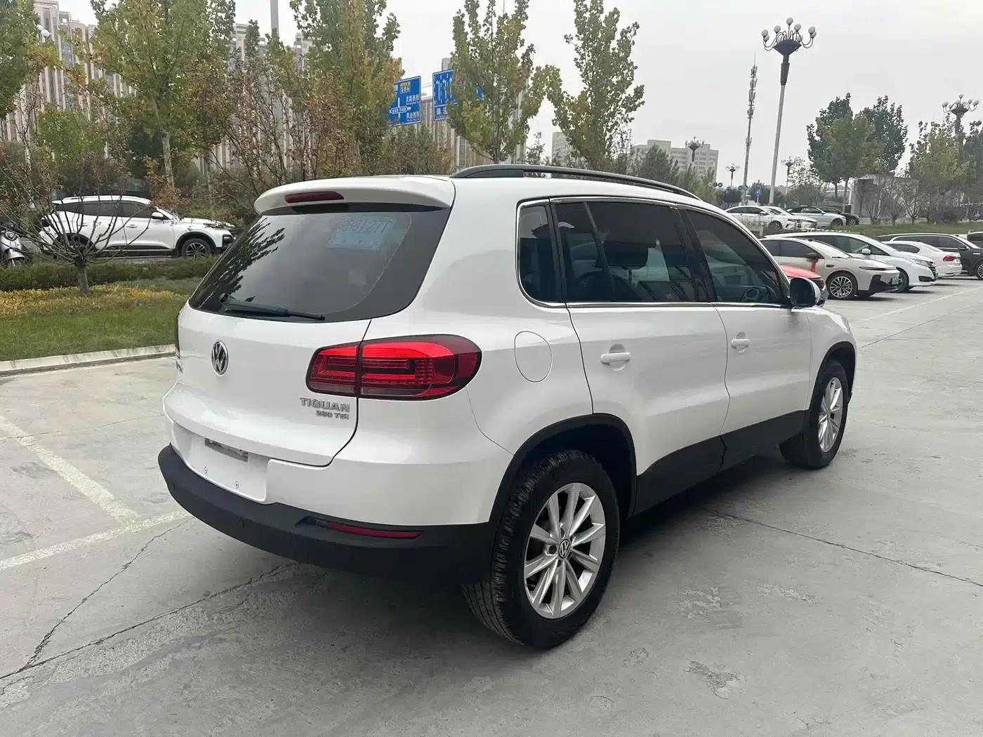 Tiguan 2016 280TSI Automatic 2WD Silk Road Comfort Edition — миниатюра 9