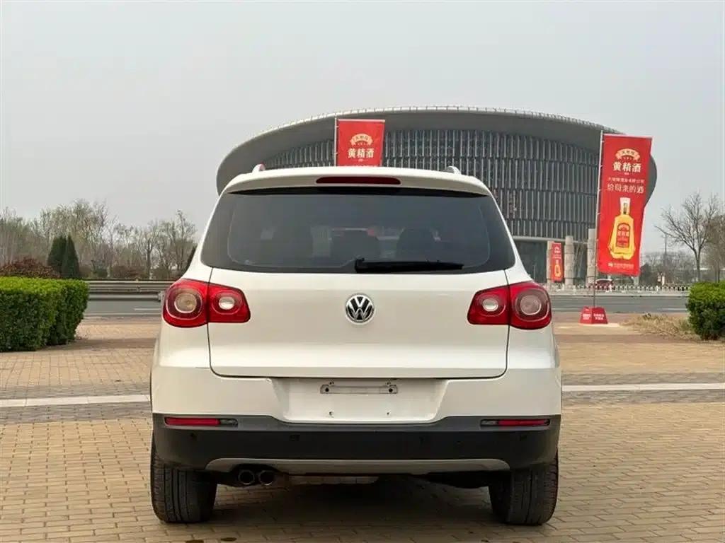2012 Volkswagen Tiguan 1.8TSI Automatic 4WD Fashion Edition — миниатюра 5