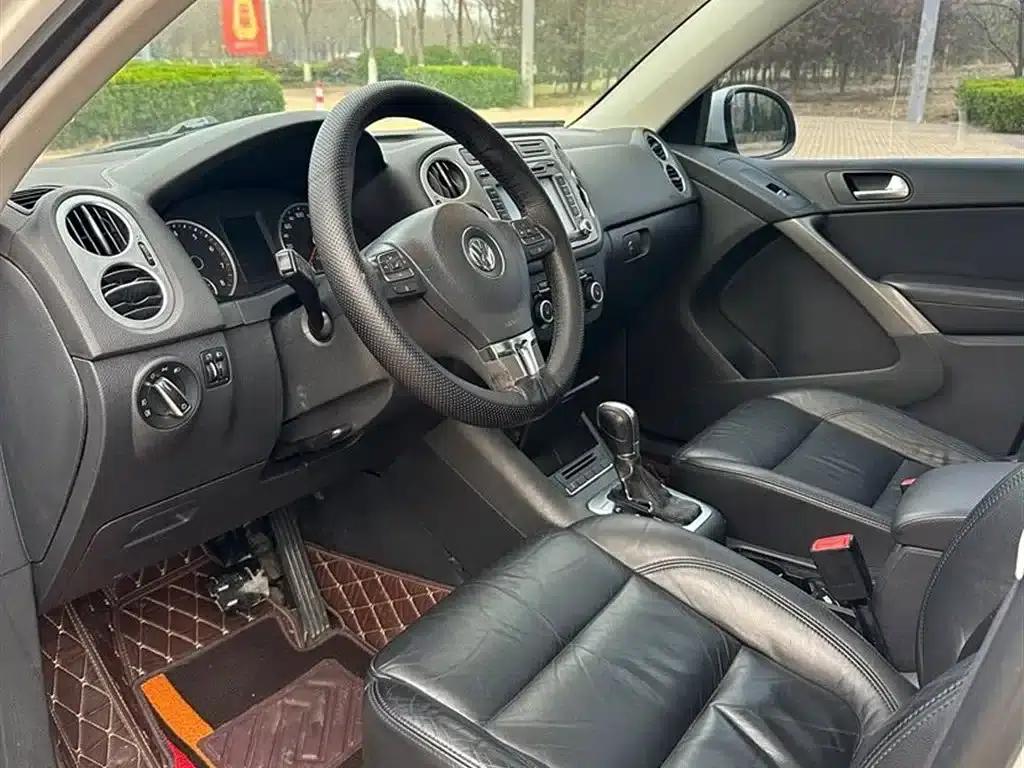 2012 Volkswagen Tiguan 1.8TSI Automatic 4WD Fashion Edition — миниатюра 8