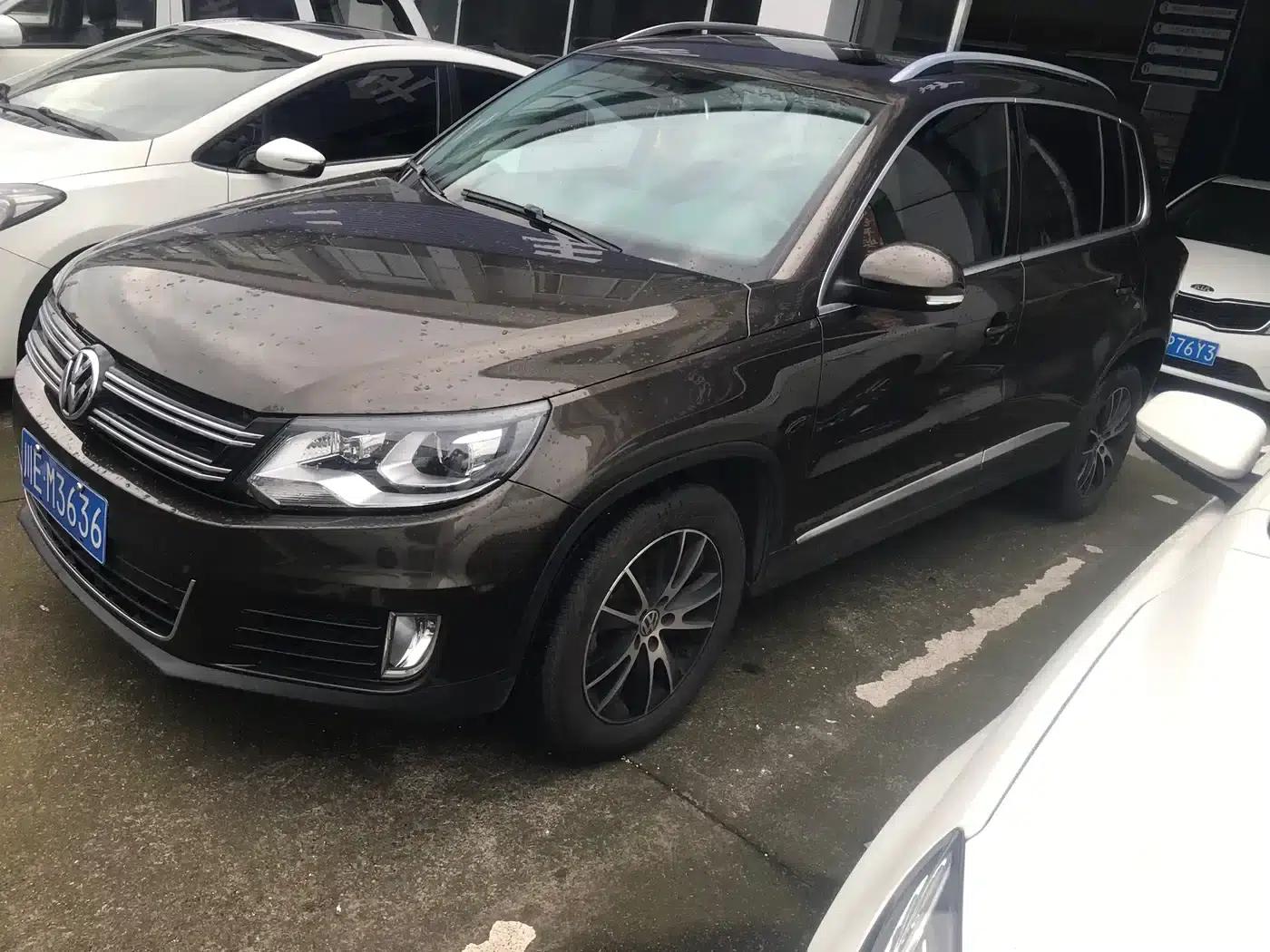 2015 Volkswagen Tiguan 1.8TSI Automatic 4WD Luxury — миниатюра 1