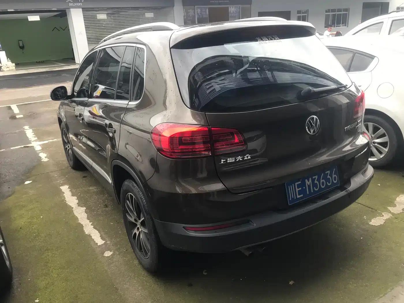 2015 Volkswagen Tiguan 1.8TSI Automatic 4WD Luxury — миниатюра 2