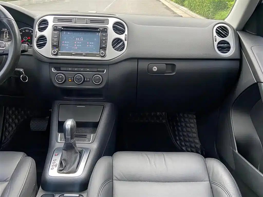 2015 Volkswagen Tiguan 1.8TSI Automatic 2WD Comfort Edition — миниатюра 11