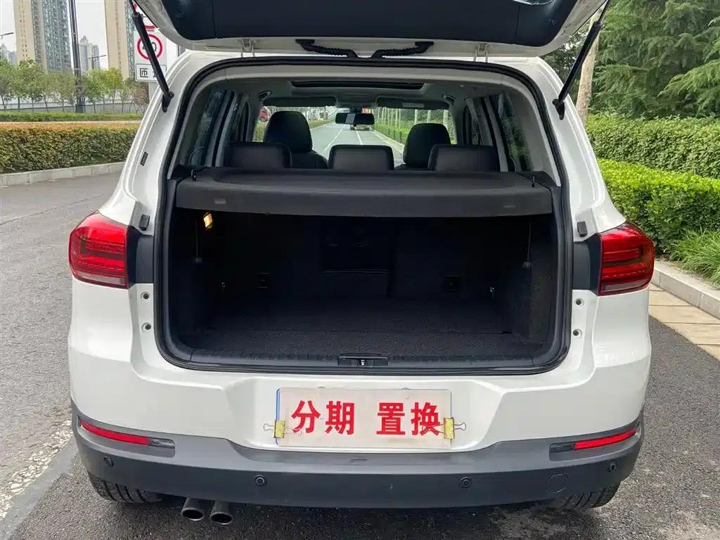2015 Volkswagen Tiguan 1.8TSI Automatic 2WD Comfort Edition — миниатюра 18