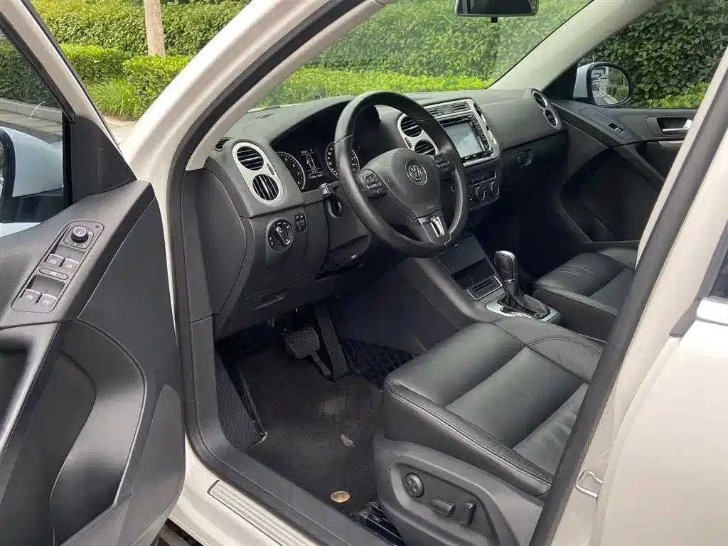 2015 Volkswagen Tiguan 1.8TSI Automatic 2WD Comfort Edition — миниатюра 9