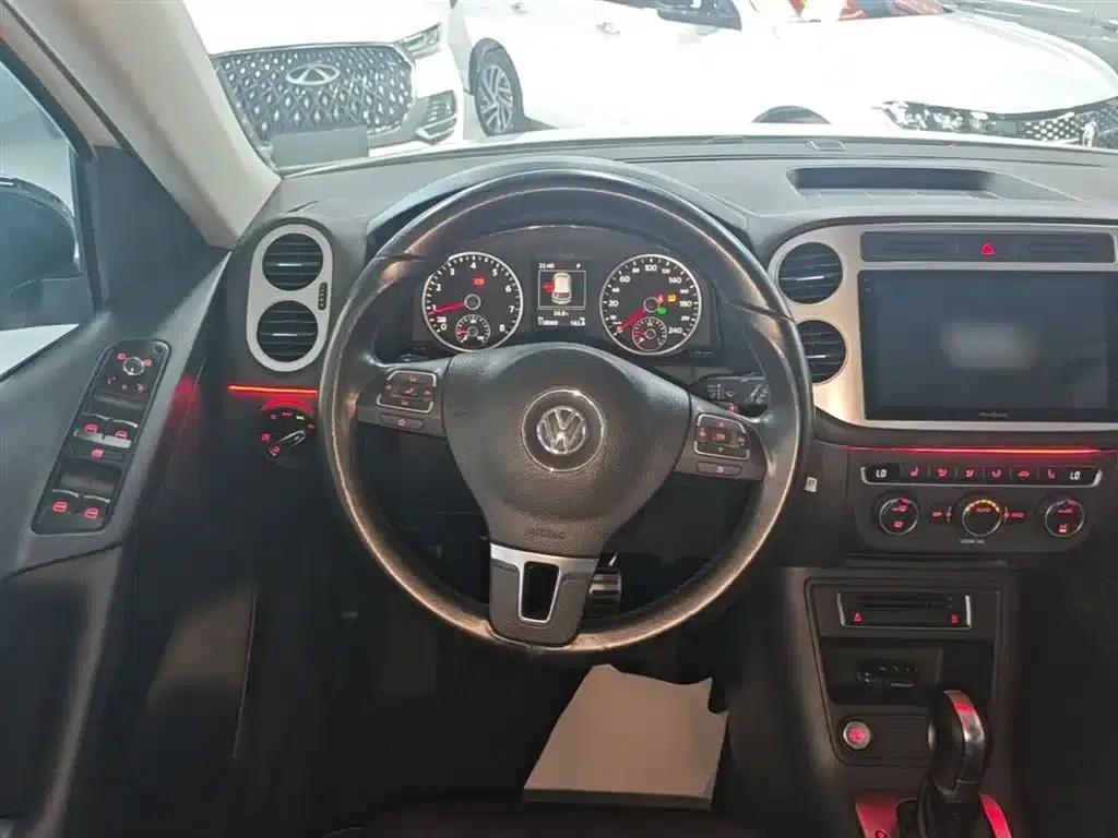 Tiguan 2015 1.8TSI Automatic 2WD Luxury — миниатюра 11