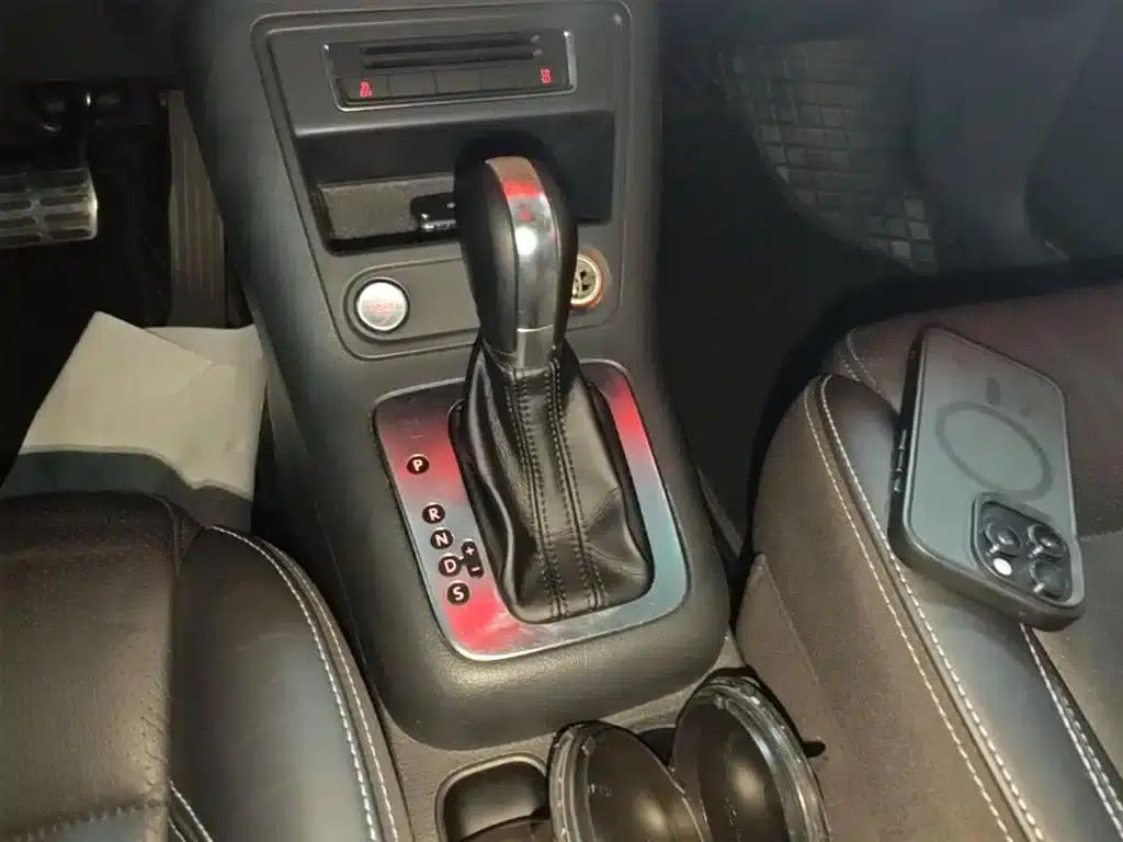 Tiguan 2015 1.8TSI Automatic 2WD Luxury — миниатюра 14