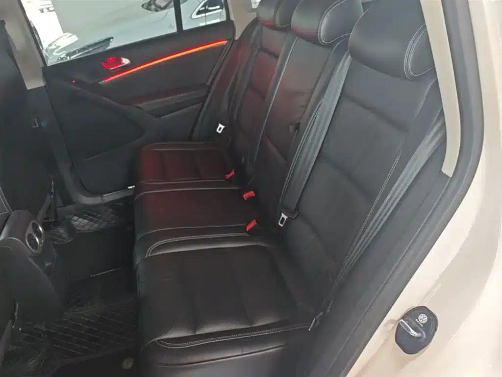 Tiguan 2015 1.8TSI Automatic 2WD Luxury — миниатюра 17