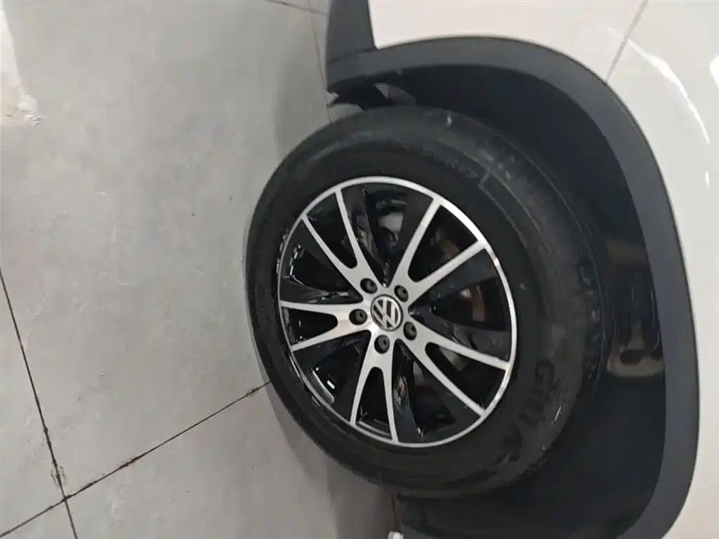 Tiguan 2015 1.8TSI Automatic 2WD Luxury — миниатюра 23