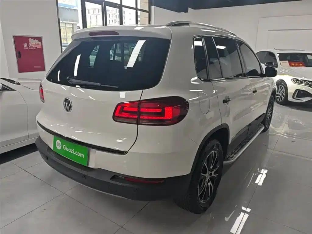 Tiguan 2015 1.8TSI Automatic 2WD Luxury — миниатюра 7