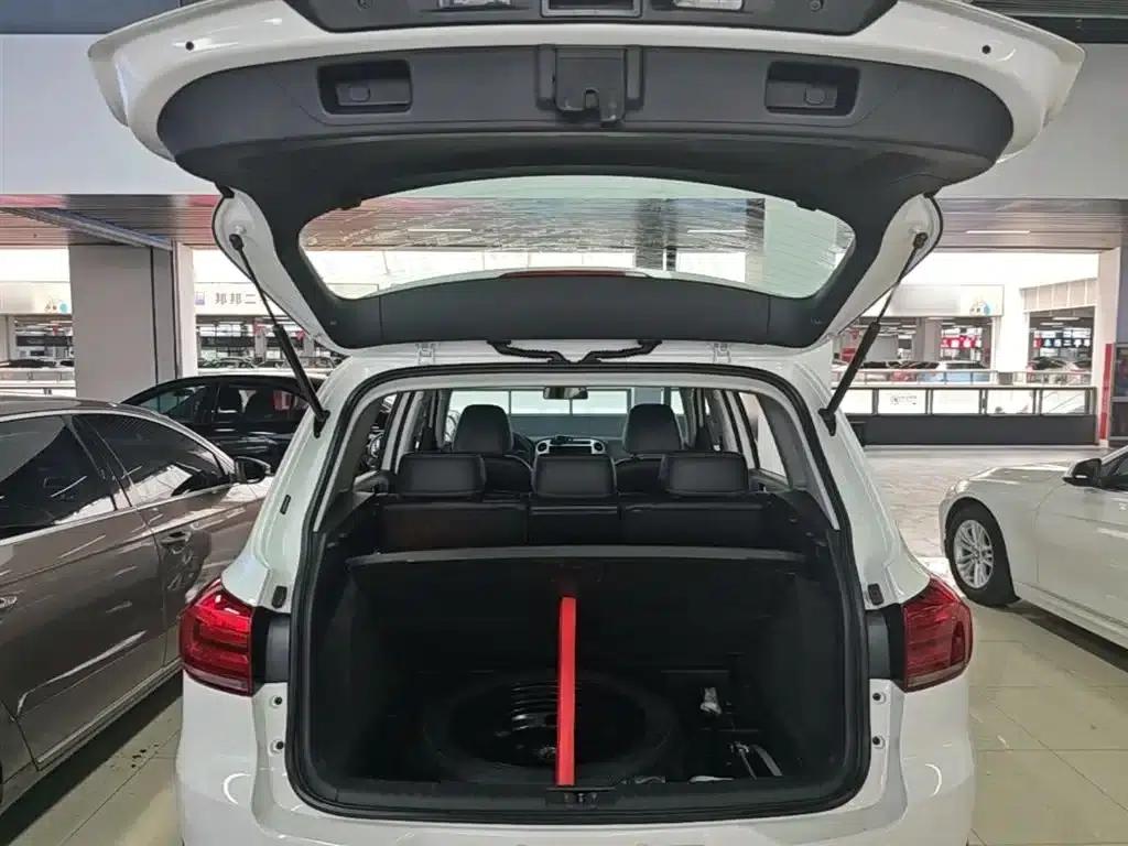 Tiguan 2016 280TSI Automatic 2WD Silk Road Fashion Edition — миниатюра 19