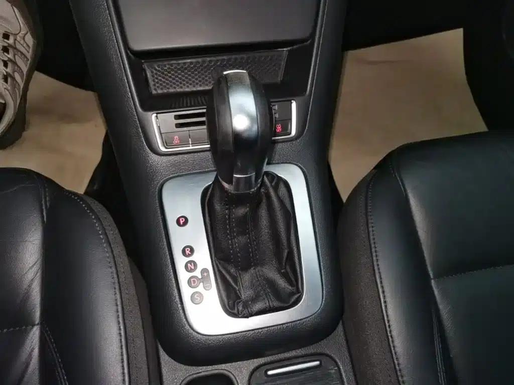 2015 Volkswagen Tiguan 1.8TSI Automatic 2WD Comfort Edition — миниатюра 14