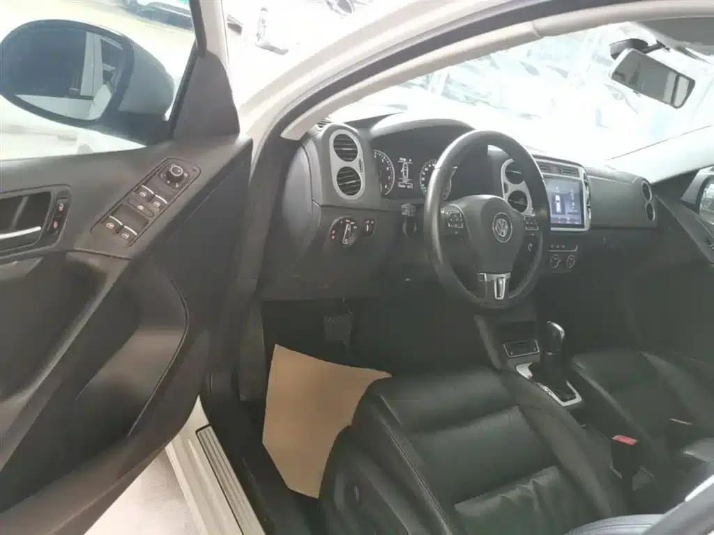 2015 Volkswagen Tiguan 1.8TSI Automatic 2WD Comfort Edition — миниатюра 16